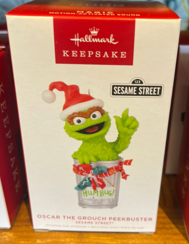 Hallmark 2022 Sesame Street Oscar Grouch Peekbuster Christmas Ornament New W Box