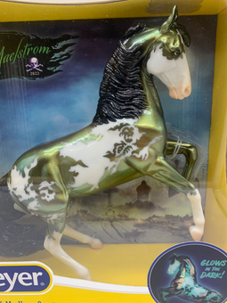 Breyer Horses 2022 Halloween Horse Maelstrom Decorator Limited Glow Dark New