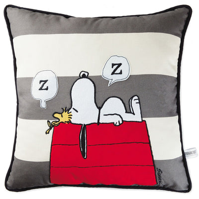 Hallmark Peanuts Snoopy Sleeping on Doghouse Throw Pillow 20x20 New with Tag
