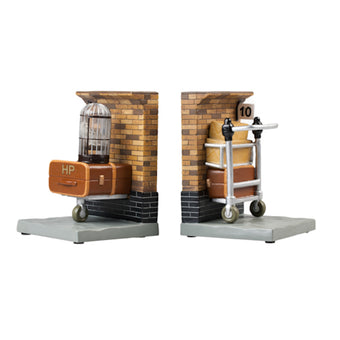 Universal Studios Harry Potter Platform 9 3/4 Resin Bookends New with Box