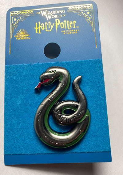Universal Studios Harry Potter Slytherin Molded Mascot Enamel Pin New with Card