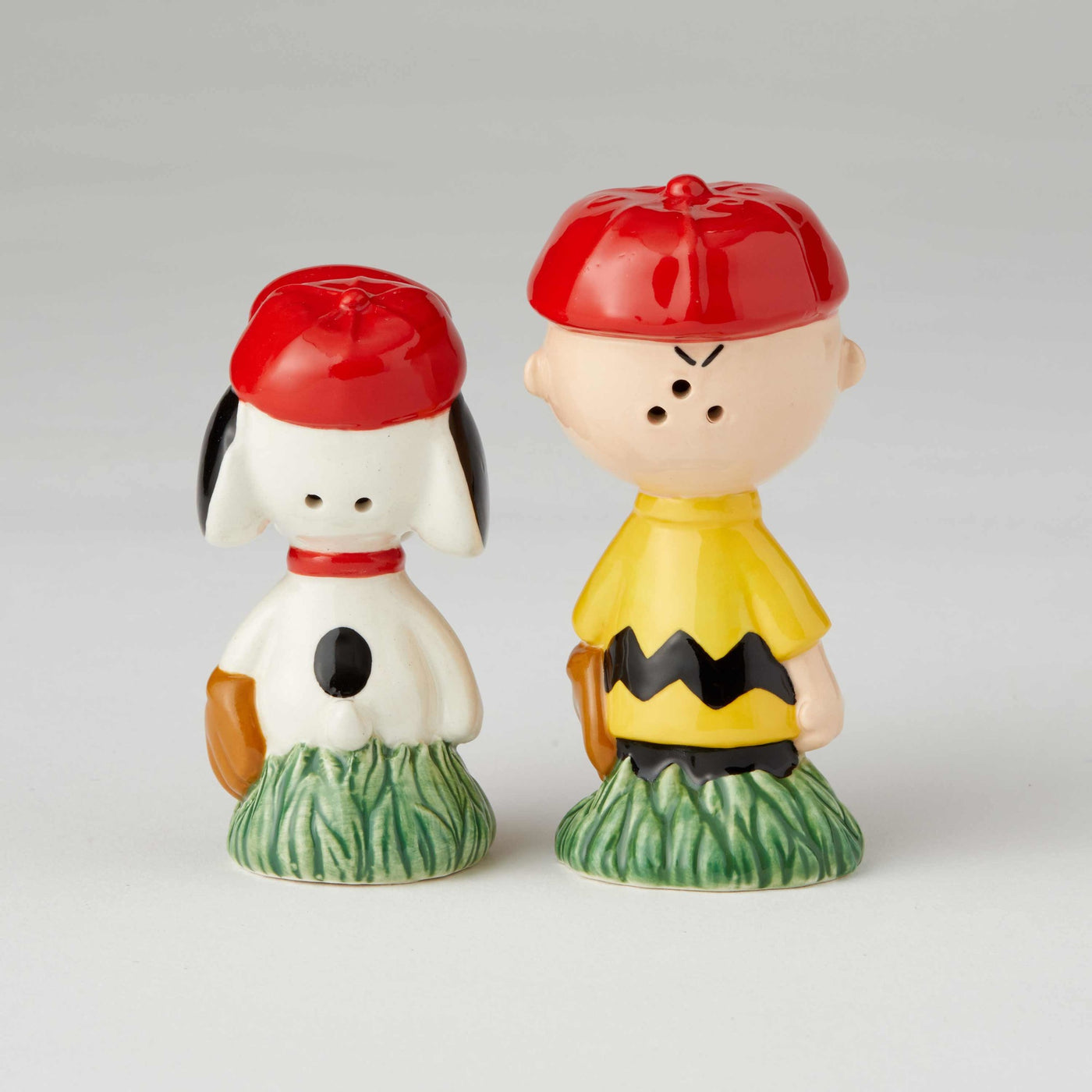 Enesco Peanuts Ceramics Charlie Brown Snoopy Baseball Salt Pepper New with Box