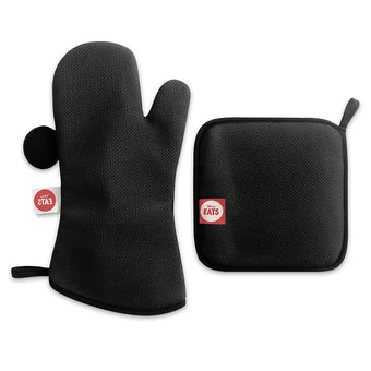 Disney Eats Mickey Mouse Pot Holder and Oven Mitt Set New with Tag