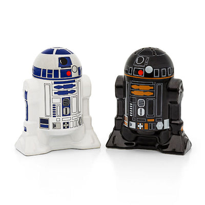 Star Wars Salt and Pepper Shakers R2D2 and R2Q5 R2-D2 and R2-Q5 New with Box