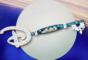 Disney 2021 Mickey Minnie From Our Family to Yours Key Special Edition New Tag