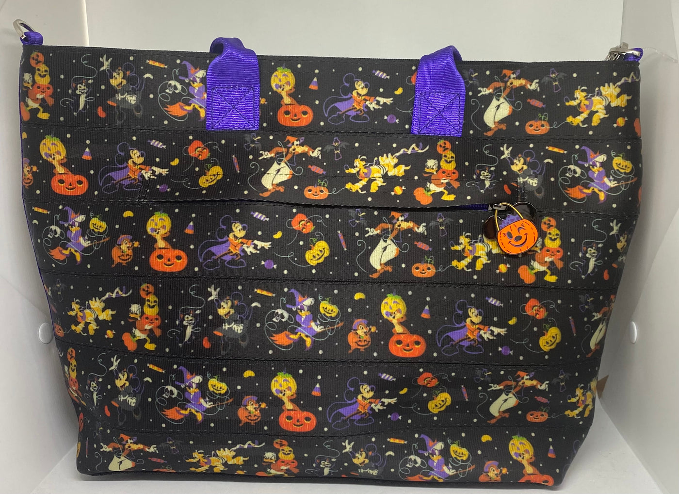 Disney Parks Halloween Mickey and Friends Harveys Streamline Tote Bag New Tag