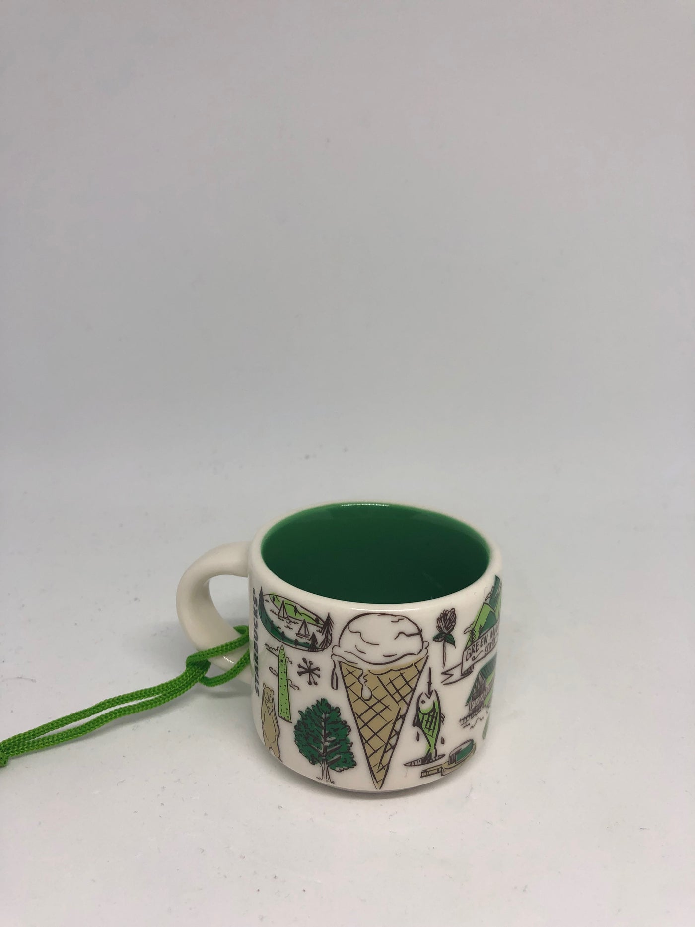 Starbucks Coffee Been There Vermont Ceramic Mug Ornament New with Box