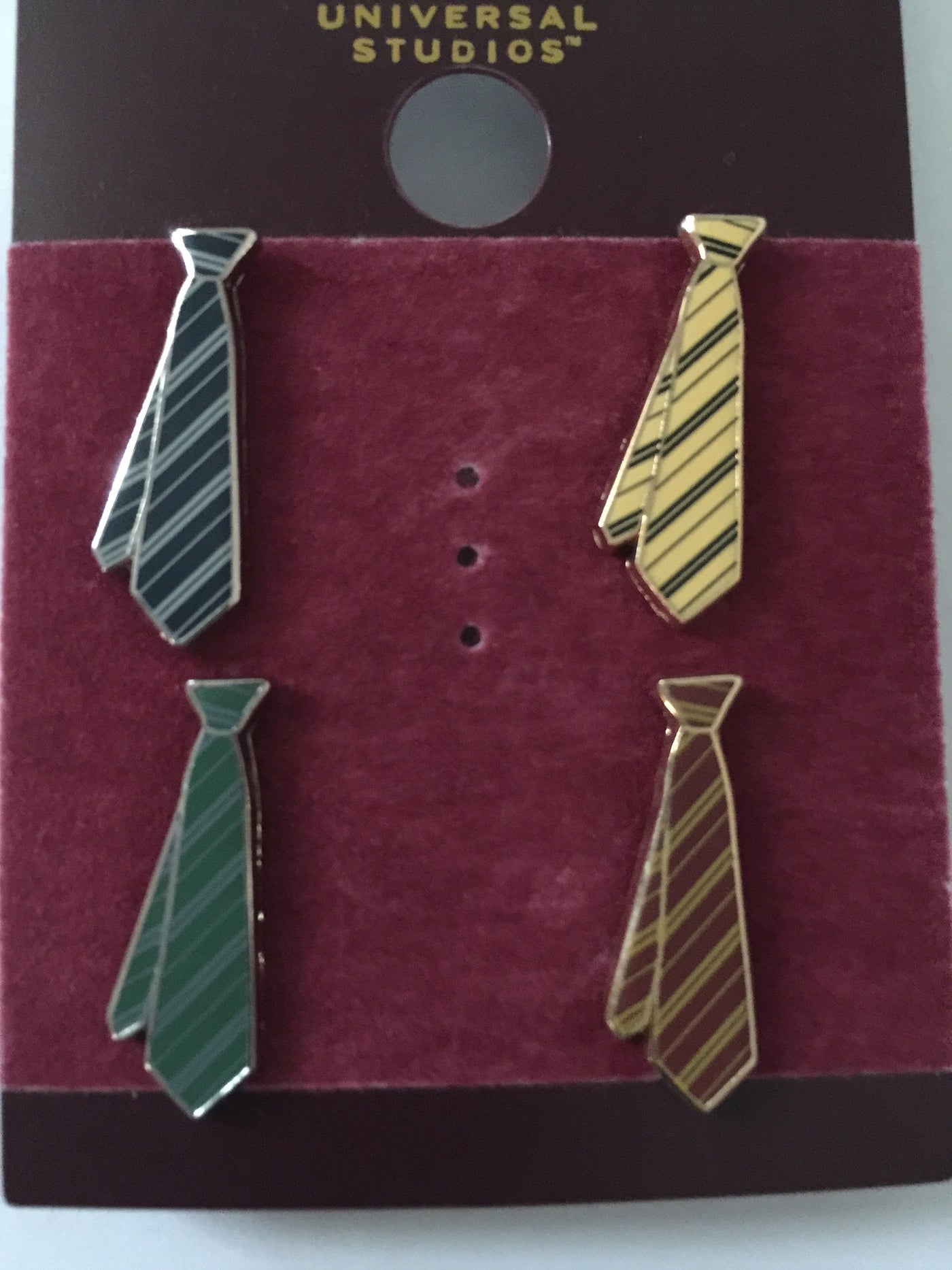 Universal Studios Wizarding World of Harry Potter Mini Tie Pin Set New with Card