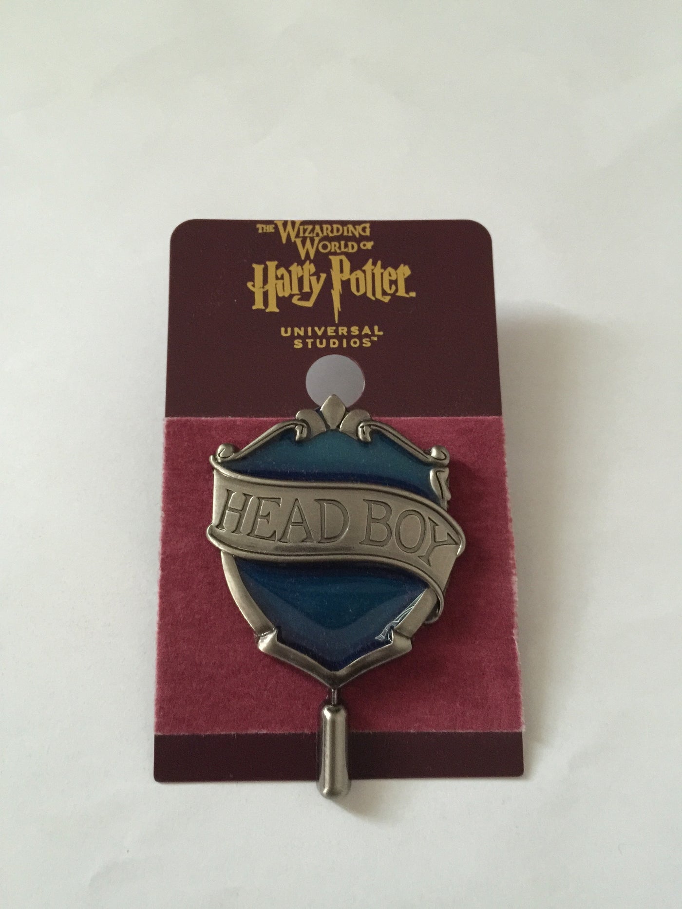 Universal Studios Harry Potter Ravenclaw Head Boy Pin New with Card
