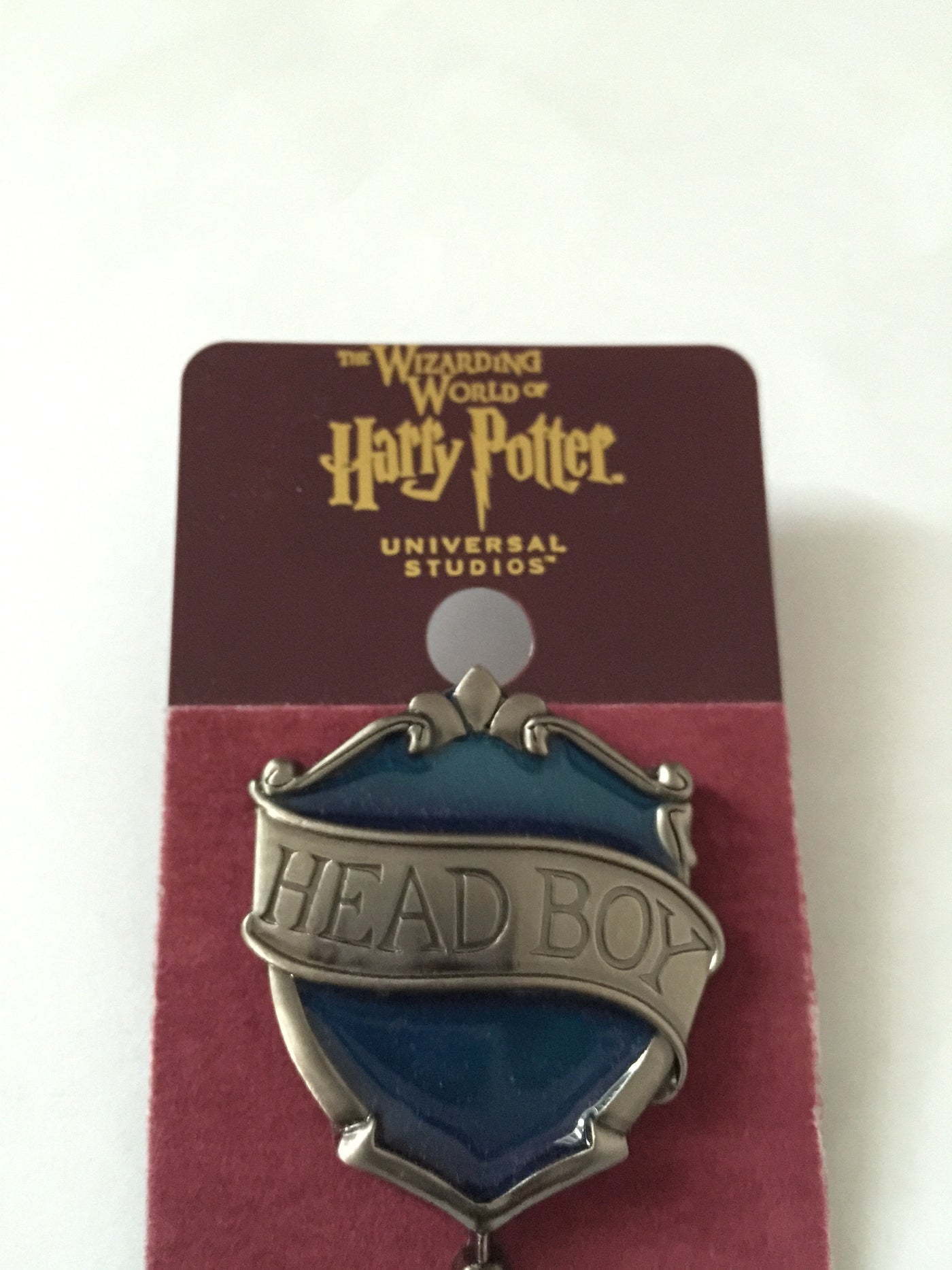 Universal Studios Harry Potter Ravenclaw Head Boy Pin New with Card