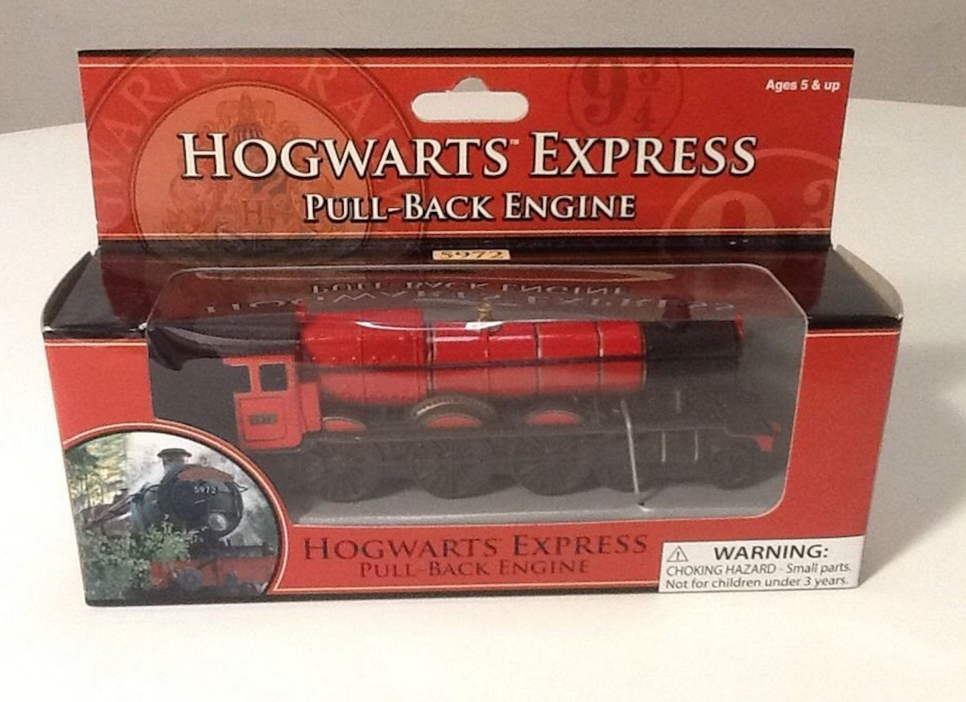 universal studios harry potter hogwarts express pull back engine train new box
