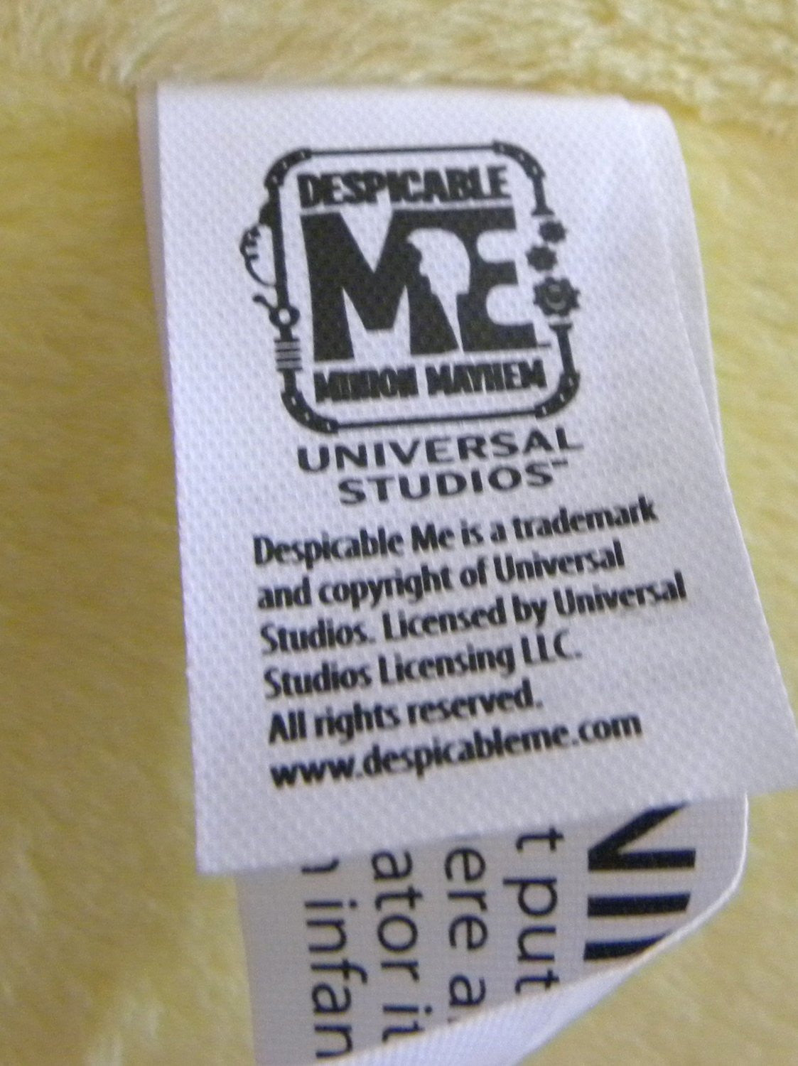universal studios despicable me minion stuart pillow plush new with tags