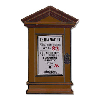 Universal Studios Harry Potter Students Proclamation 82 Pin New with Card