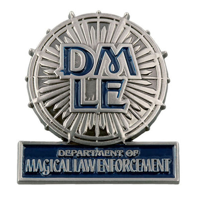 Universal Studios Harry Potter Department of Magical Law Enforcement Pin New card