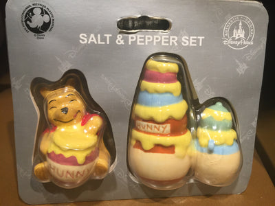 Disney Parks Winnie the Pooh Hunny Salt and Pepper Set New with Box