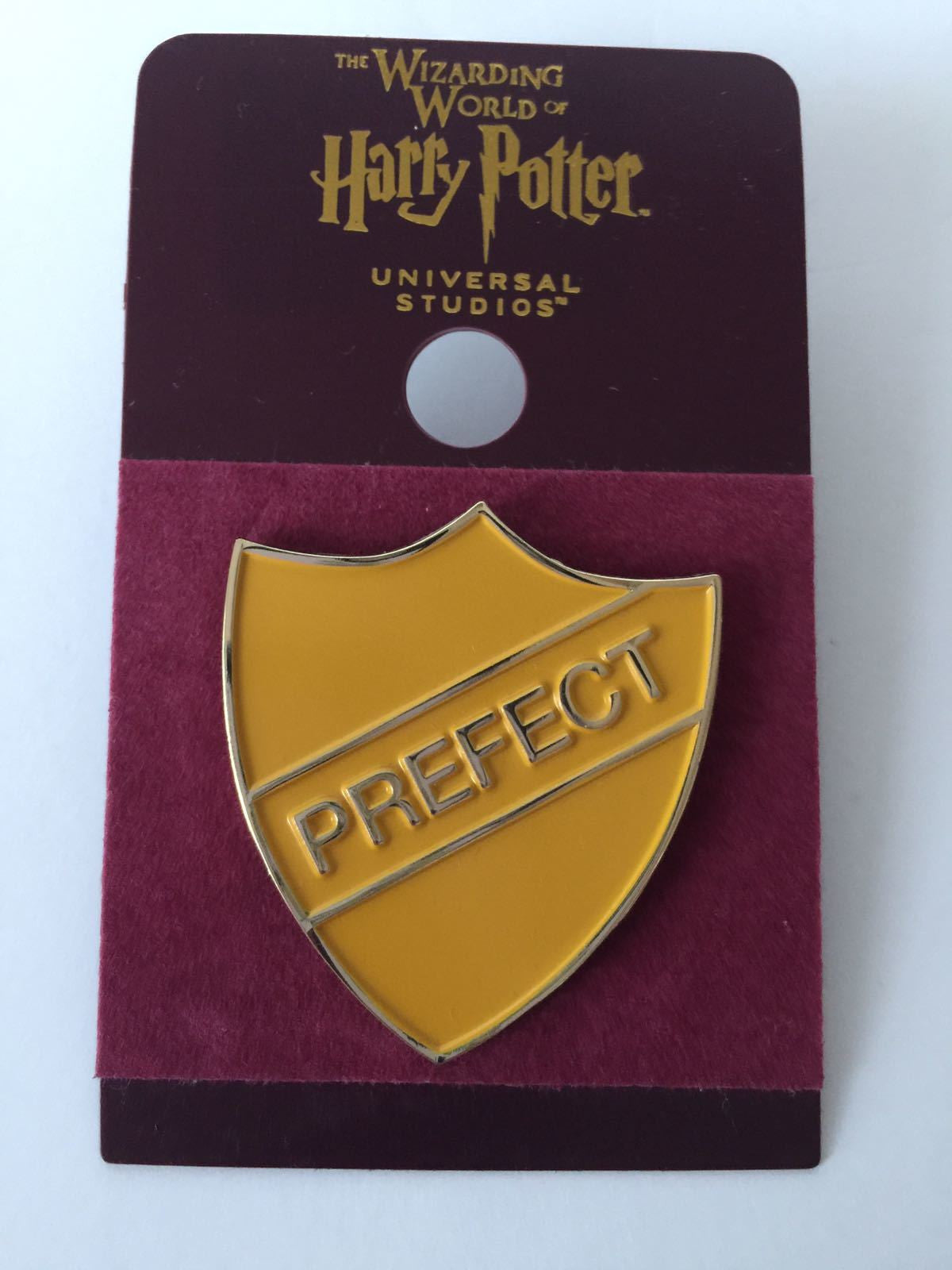 Universal Studios Wizarding World of Harry Potter Hufflepuff Prefect Pin New with Card