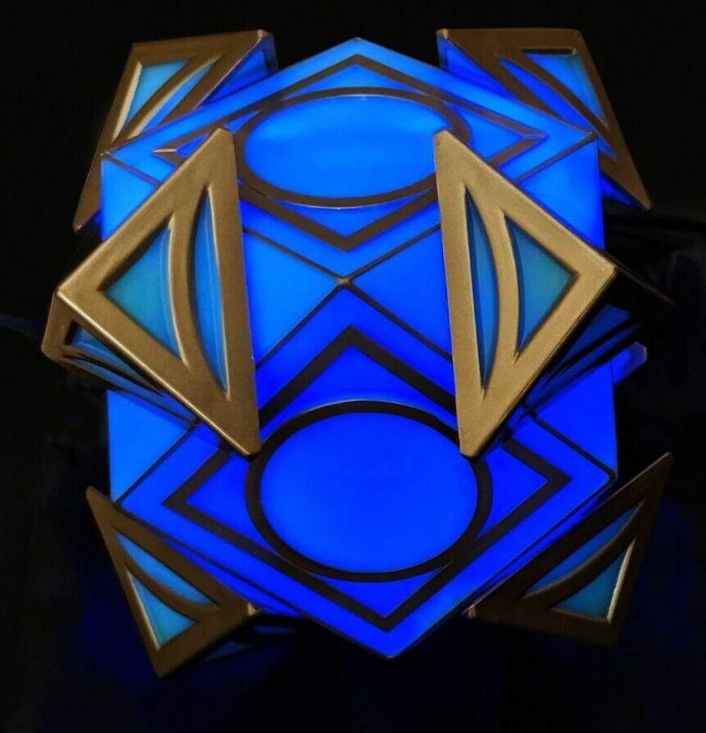 Disney Parks Star Wars Galaxy Edge Jedi Holocron Cube with Light and Sound New