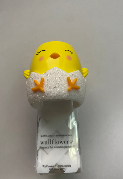 Bath and Body Works Easter Chick in Egg Wallflowers Plug New with Tag