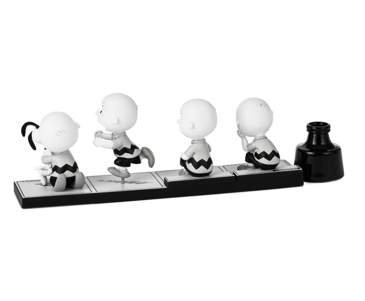 Hallmark Peanuts Best Days Favorite People Limited 2021 Figurine New with Box