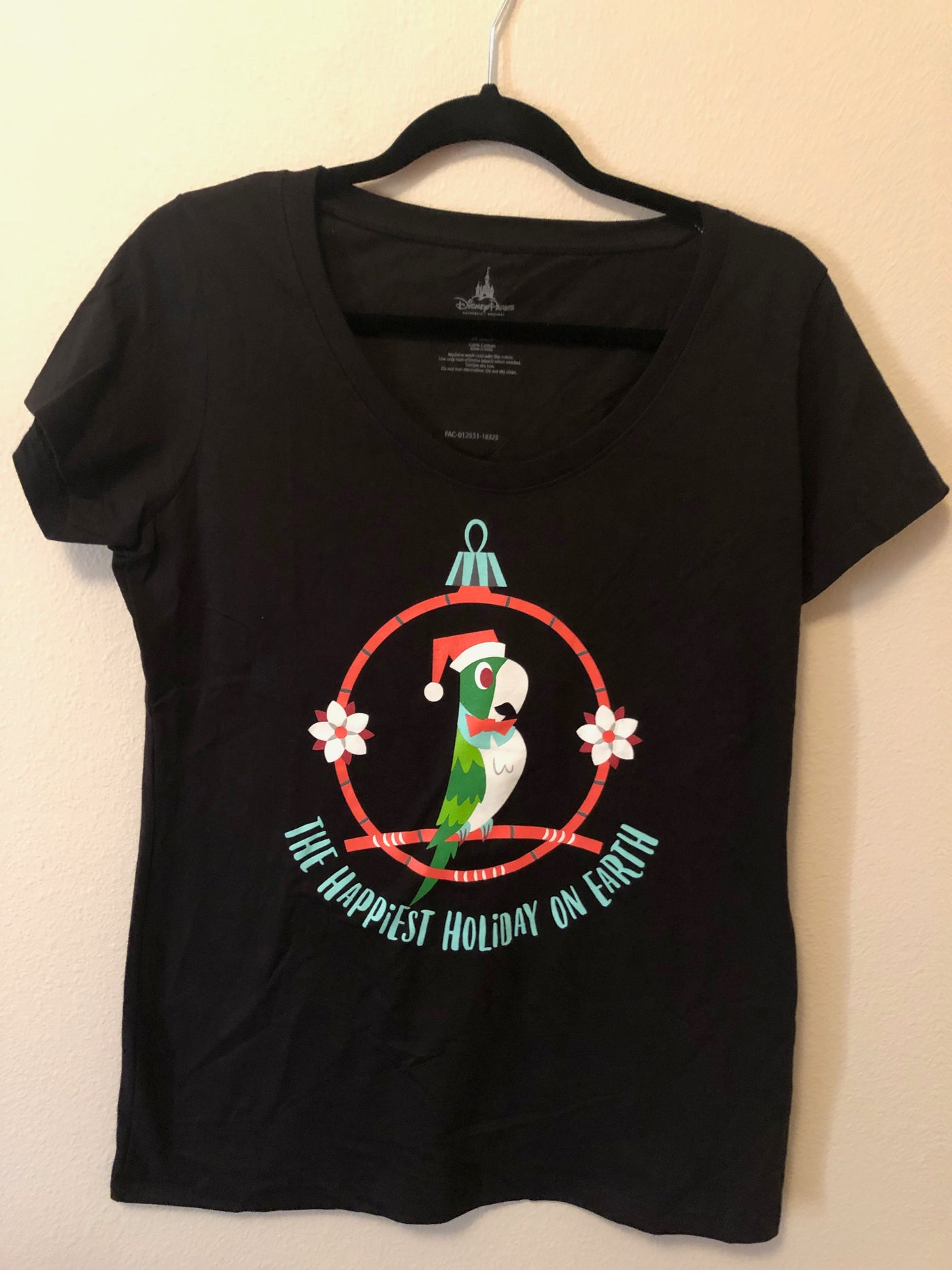 Disney Holiday The Happiest Holiday on Heart Women's T-Shirt Small New w Tag