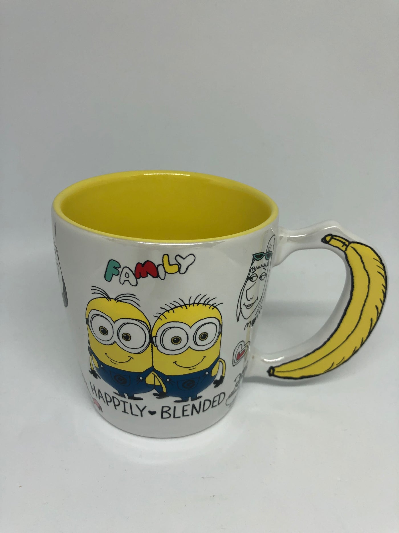 Universal Studios Despicable Me Minion Family Happily Blended Coffee Mug New