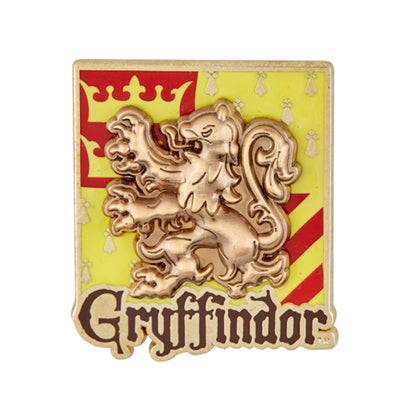 Universal Studios Harry Potter Gryffindor Crest Raised Pin on Pin New with Card