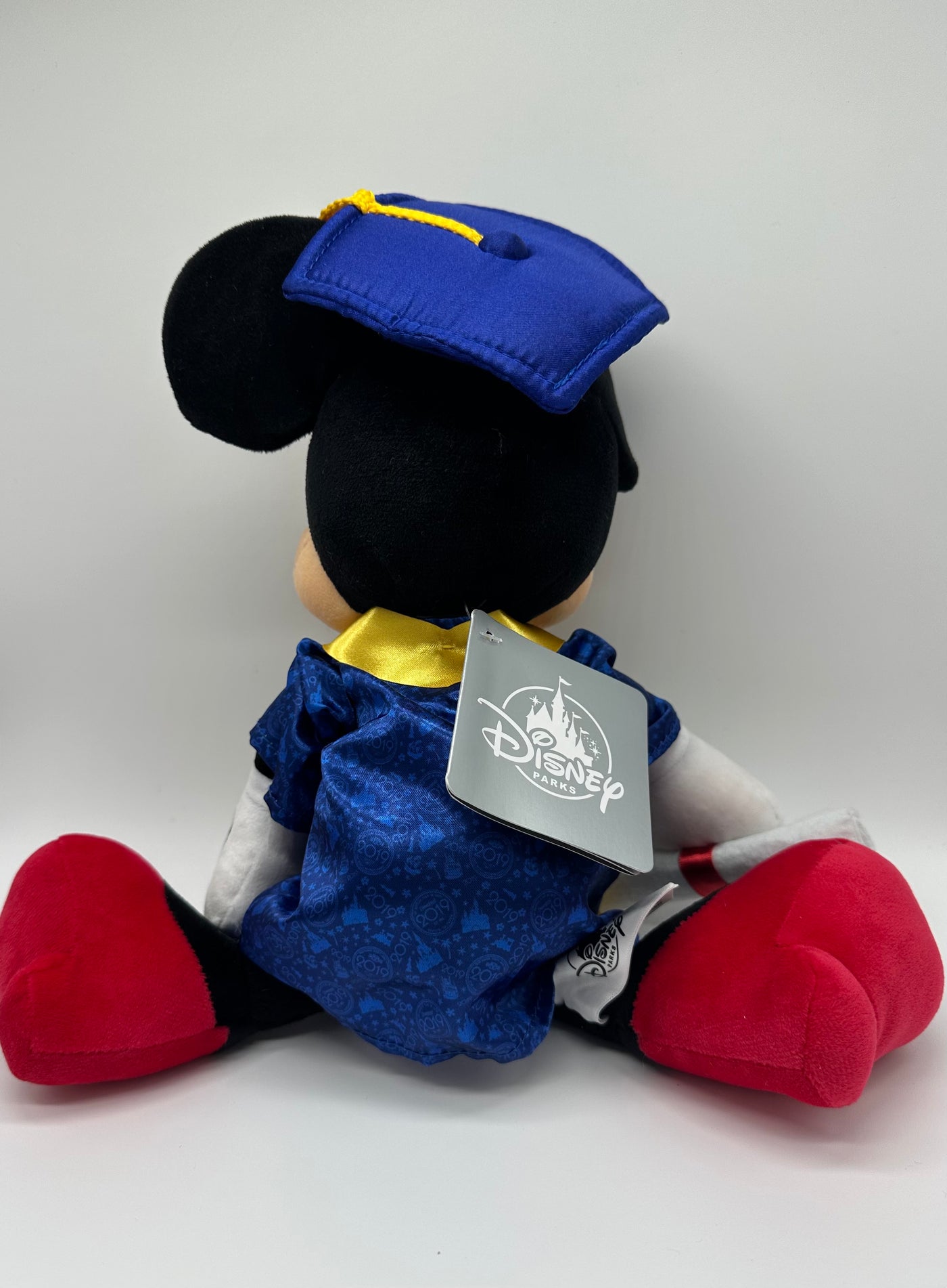 Disney Parks Class of 2019 Minnie Graduation Plush New with Tag