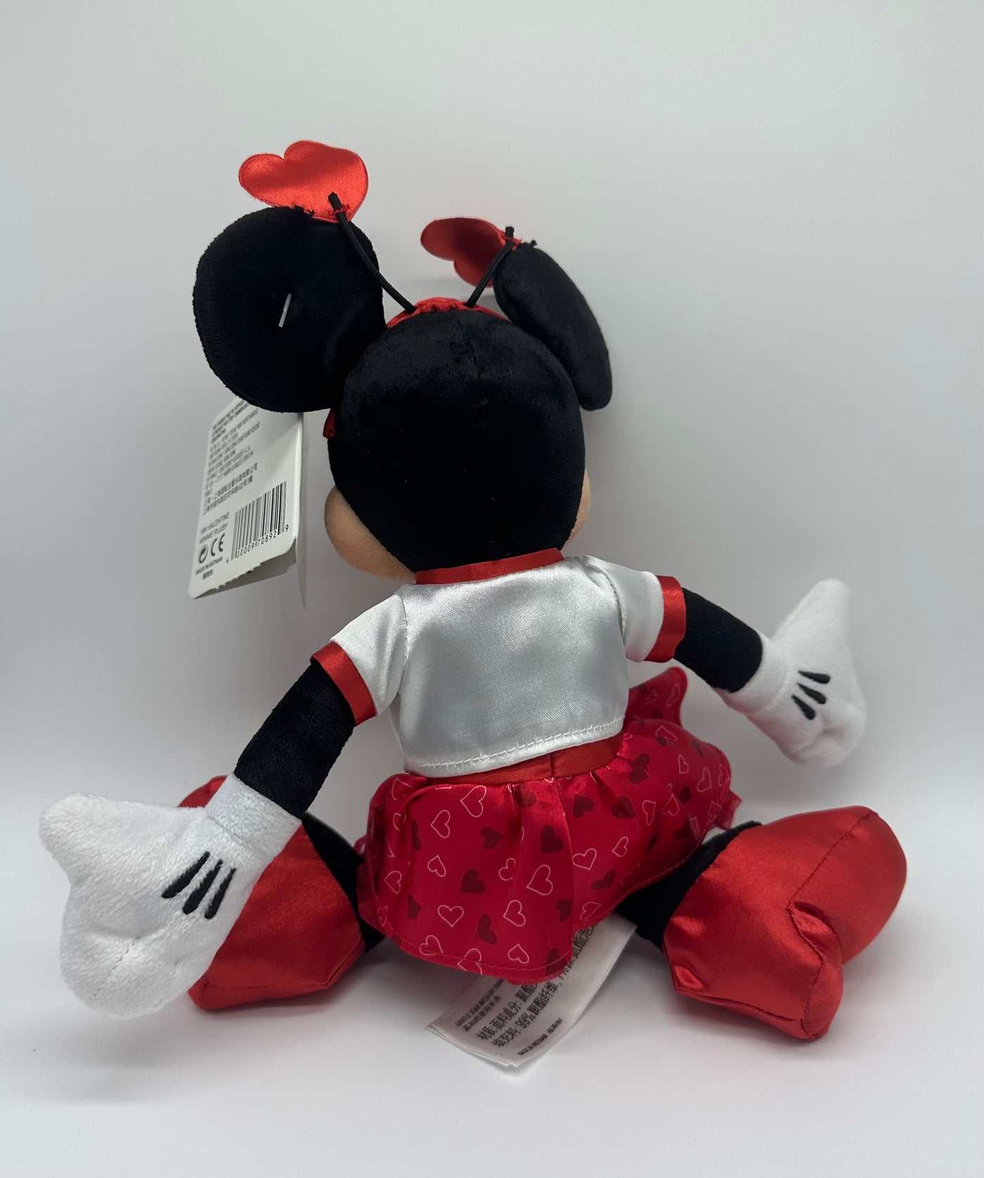 Disney Parks Valentine's Day Minnie I'm With Cupid Plush New with Tag