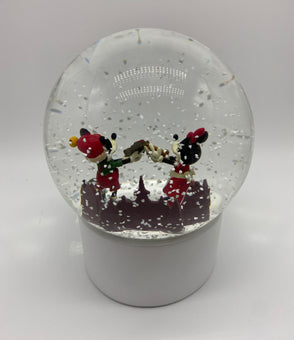 Disney Epcot Germany Mickey Minnie Frohliche Weihnachen Christmas Snowglobe New
