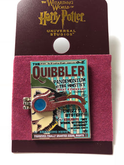 Universal Studios Harry Potter Quibbler Pin New with Card