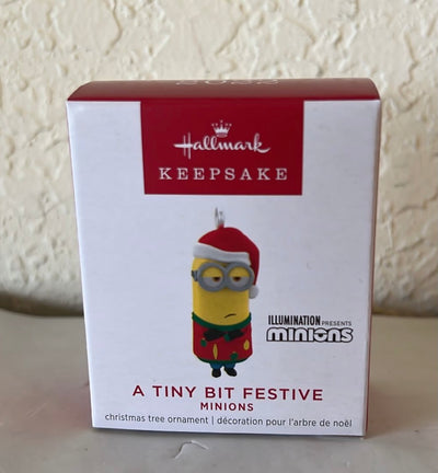 Hallmark 2022 Mini Minions A Tiny Bit Festive Christmas Ornament New With Box