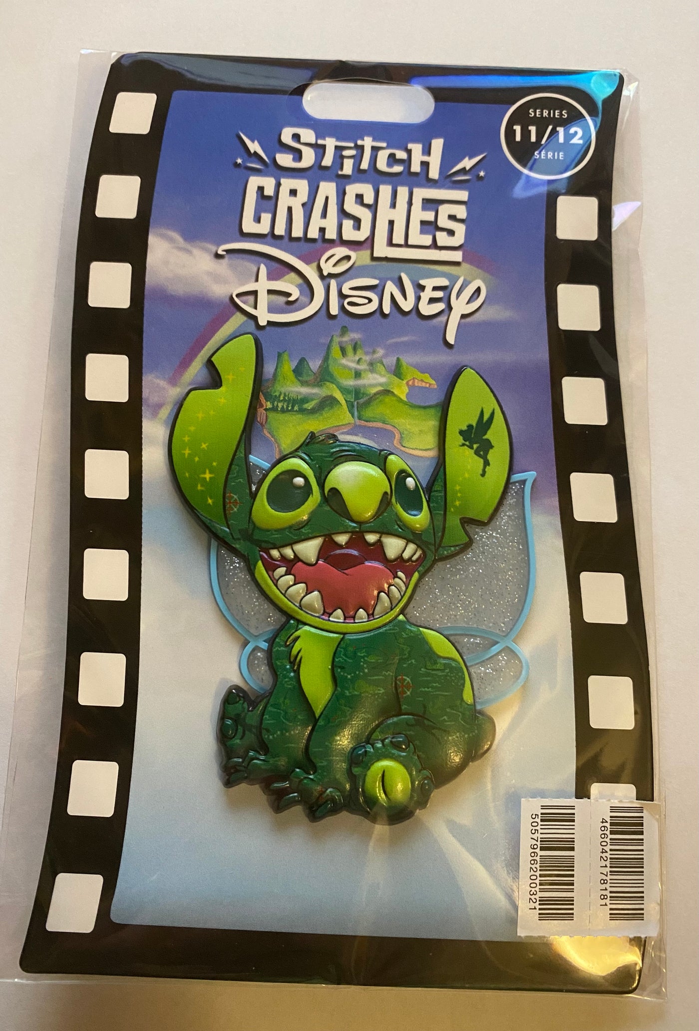 Disney Stitch Crashes Peter Pan Tinker Bell Pin Limited New with Card