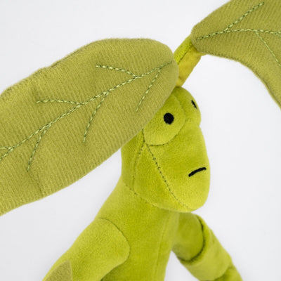 Universal Studios Fantastic Beasts Bowtruckle Pickett Collector Plush New