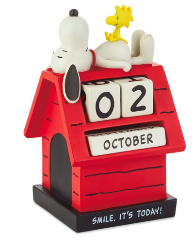 Hallmark Peanuts Snoopy Smile Doghouse Resin Perpetual Calendar New