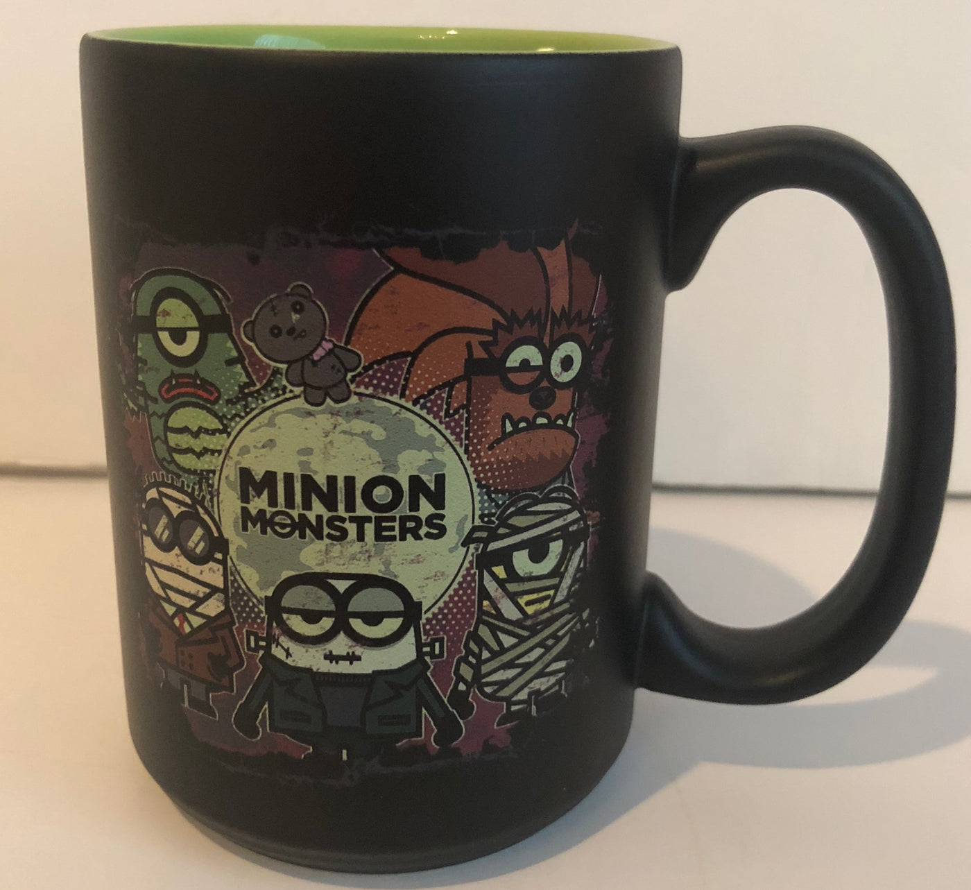 Universal Studios Despicable Me Minion Monster Ceramic Mug New