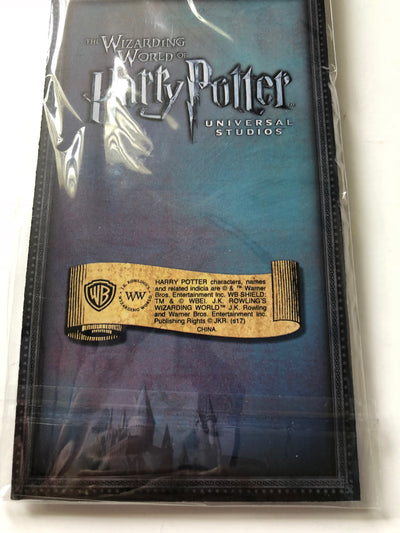 Universal Studios Harry Potter Hufflepuff Loyal Wood Magnet Set New with Card