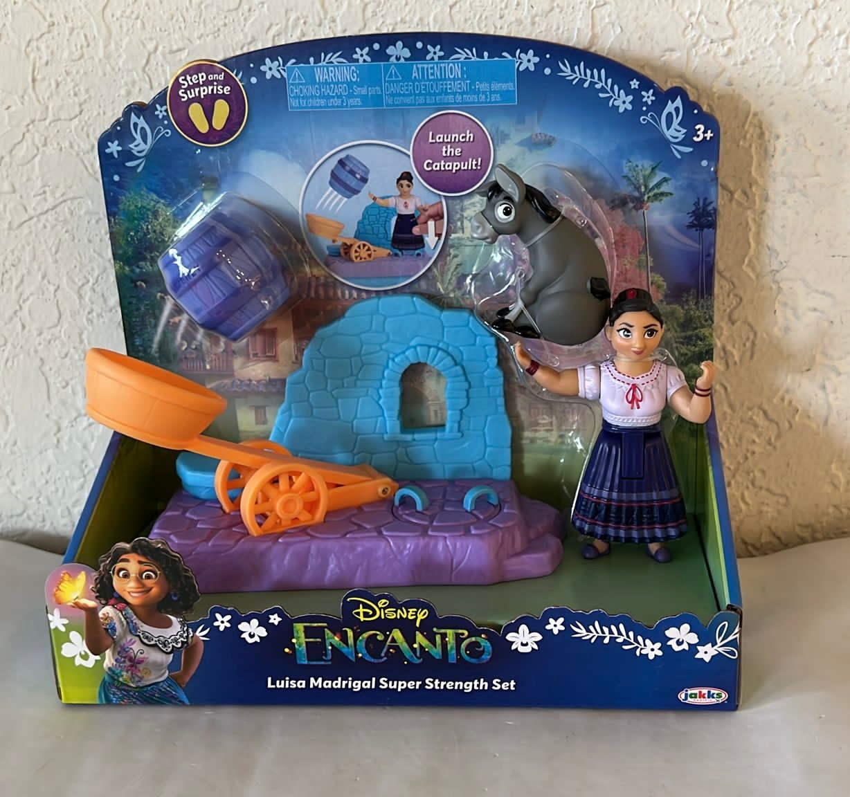 Disney Encanto Luisa Madrigal Super Strenght Set Toy New with Box