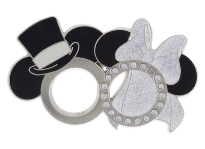 Disney Parks Mickey and Minnie Wedding Rings Pin New with Card