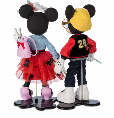 Disney 2022 Mickey and Minnie Limited Edition Valentine's Day Doll Set New Box