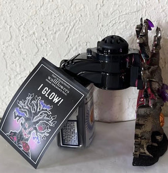 Bath and Body Works 2022 Halloween Monster Tree Nightlight Wallflowers Plug New