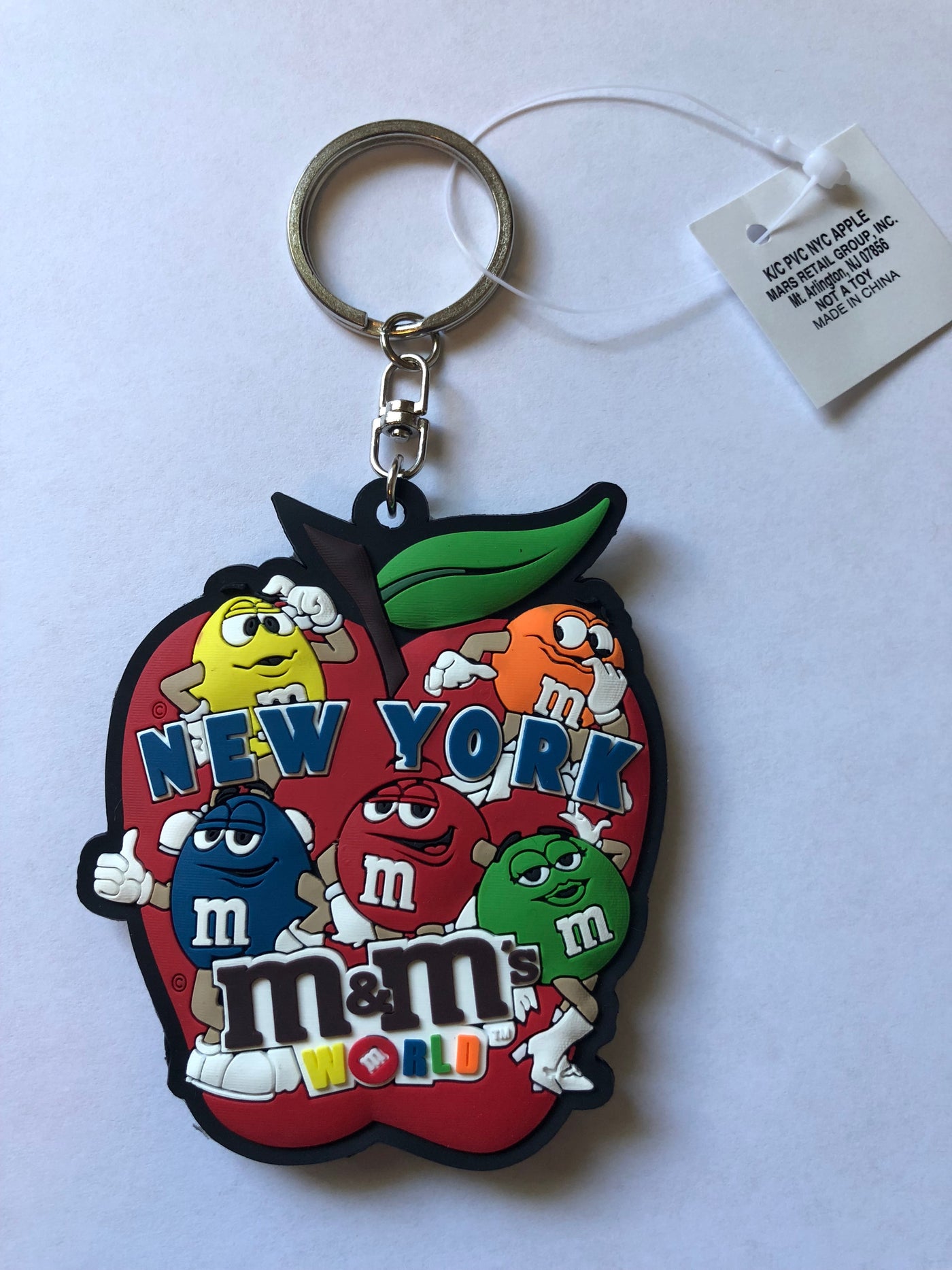 M&M's World I Love New York Apple Keychain New with Tags