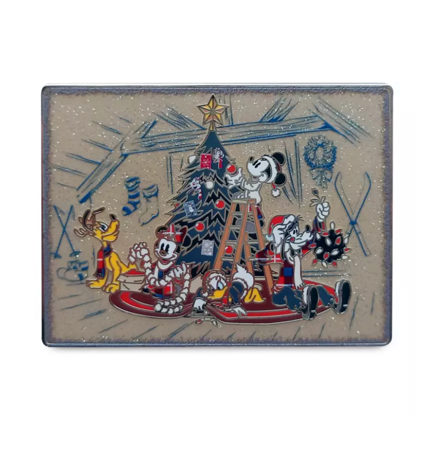 Disney Christmas 2021 Mickey and Friends Jumbo Holiday Pin New with Card