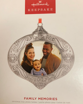 Hallmark 2022 Family Memories Metal Photo Frame Christmas Ornament New With Box