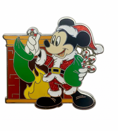Disney Christmas 2021 Mickey Santa Holiday Pin New with Card