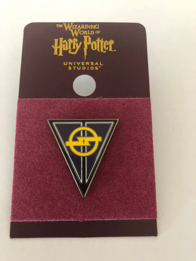 Universal Studios Harry Potter Knight Bridge Conductor Pin New with Card