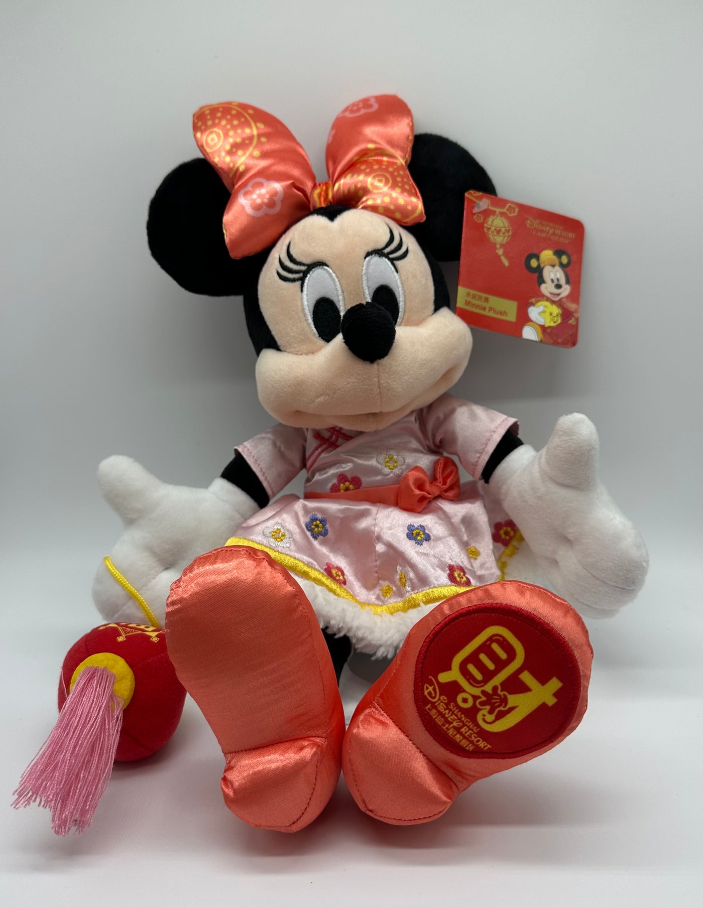 Disney Shanghai Minnie Chinese Lunar New Year Pig Celebration Plush New with Tag
