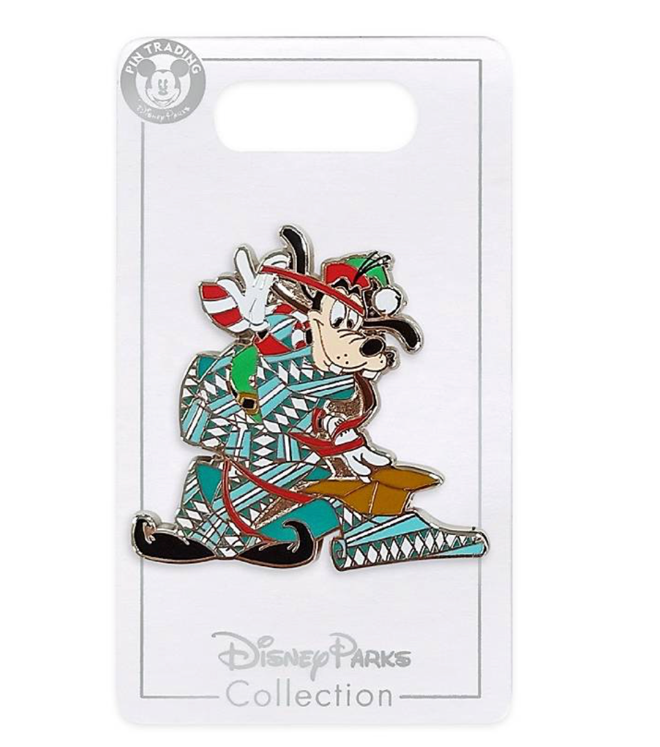 Disney Parks Goofy Wrapping Christmas Holiday Pin New with Card
