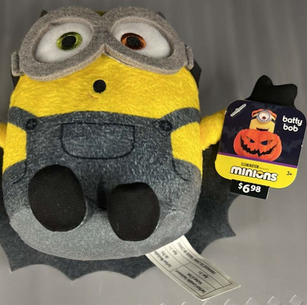 Minions Despicable Me Batty Bob Halloween Plush New with Tags