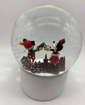 Disney Epcot Germany Mickey Minnie Frohliche Weihnachen Christmas Snowglobe New