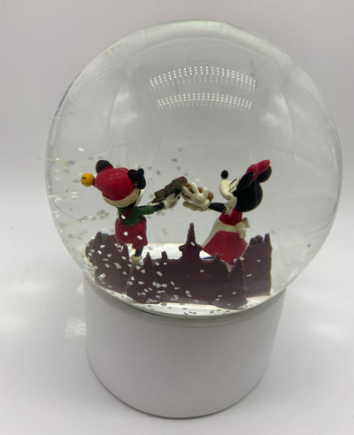 Disney Epcot Germany Mickey Minnie Frohliche Weihnachen Christmas Snowglobe New